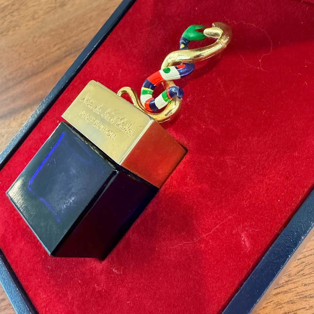Nicki de Saint Phalle First Edition Enamel Snake Perfume Bottle (Empty) - Picture 6 of 13